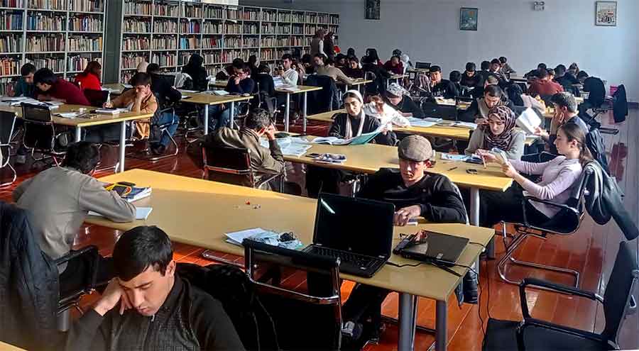 Аз китобу китобхонҳо дар соли нав