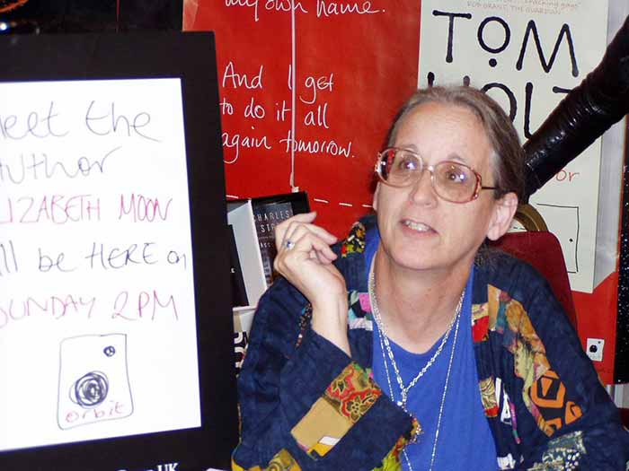 элизабет мун