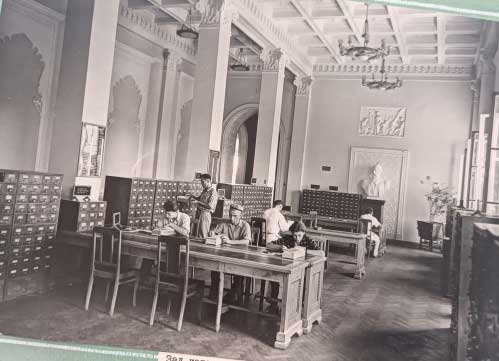 Китобхонаи миллӣ дар саҳифаҳои таърих