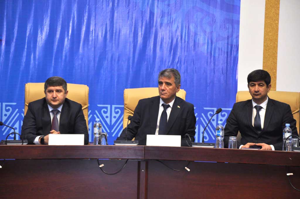 Фурўғи субҳи доноӣ китоб аст