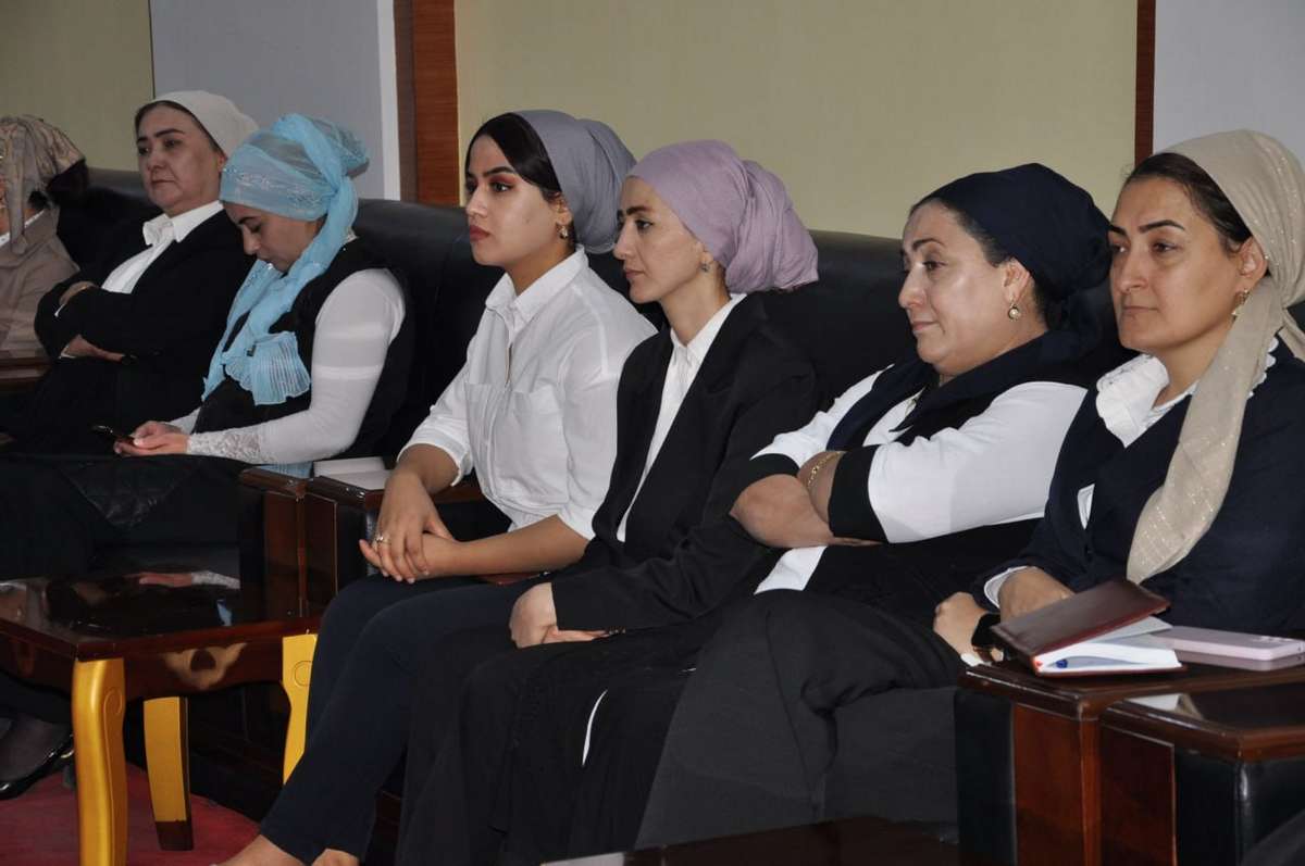 Рузи забон дар китобхона