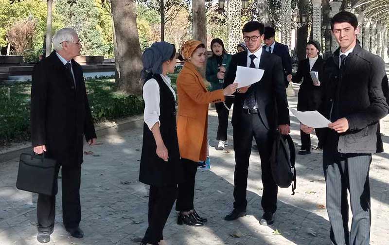 Аксия бахшида ба рӯзи Президент