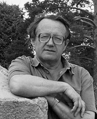 Алес Адамович