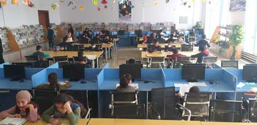 хонандагон дар Китобхона