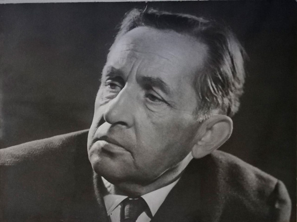 Ярослав Васильевич Смеляков 