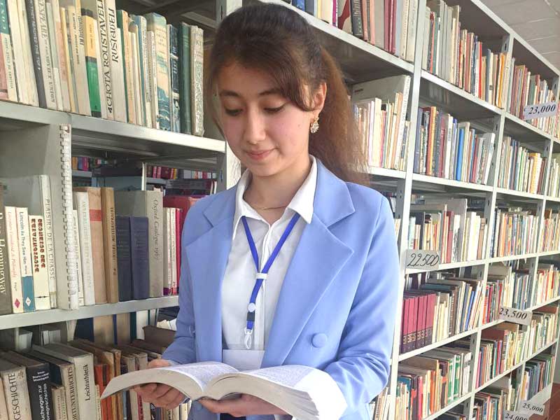 Рухшона Норова