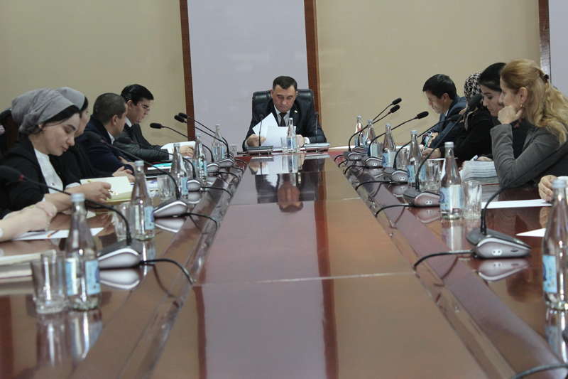 Круглый стол