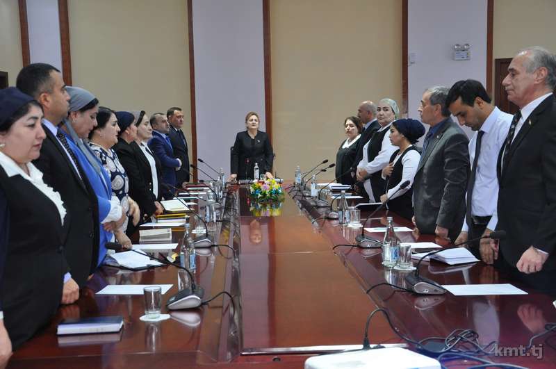 мизи гирд дар Китобхонаи миллӣ