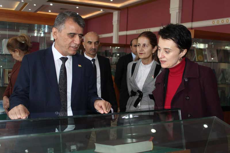 Сафири Фаронса