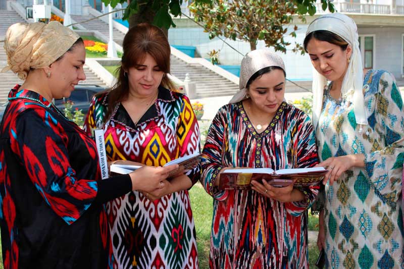 либоси миллӣ