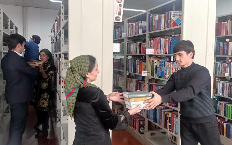 хизматрасонӣ ба истифодабарандагон