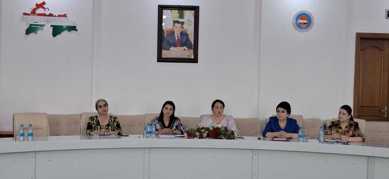 Мизи гирд дар Китобхонаи миллӣ