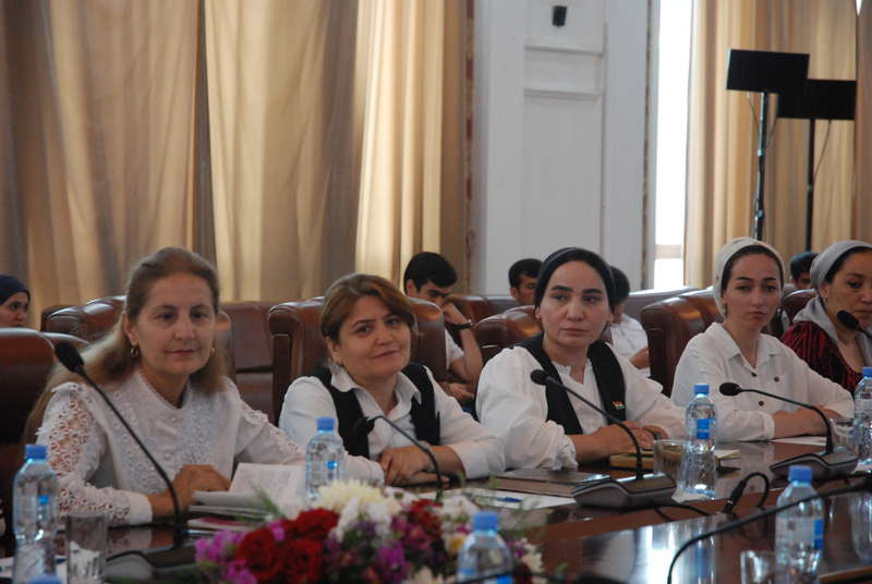 Мизи гирд дар Китобхонаи миллӣ