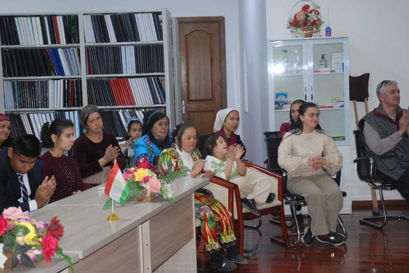 Ороста Ниёз