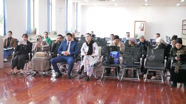 Фурӯғи субҳи доноӣ китоб аст