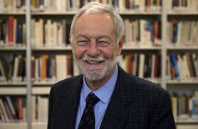 Эдуардо Мендоса