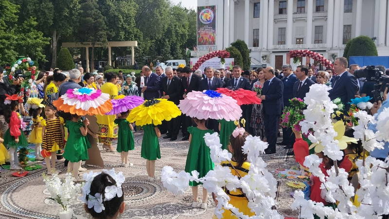 Сайри гули лола