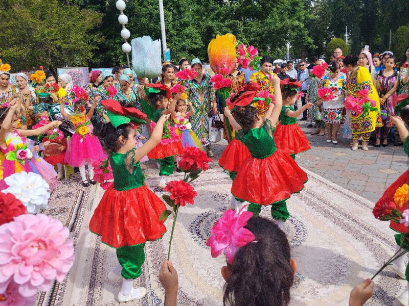 Сайри гули лола