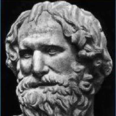 Паппи Искандарӣ